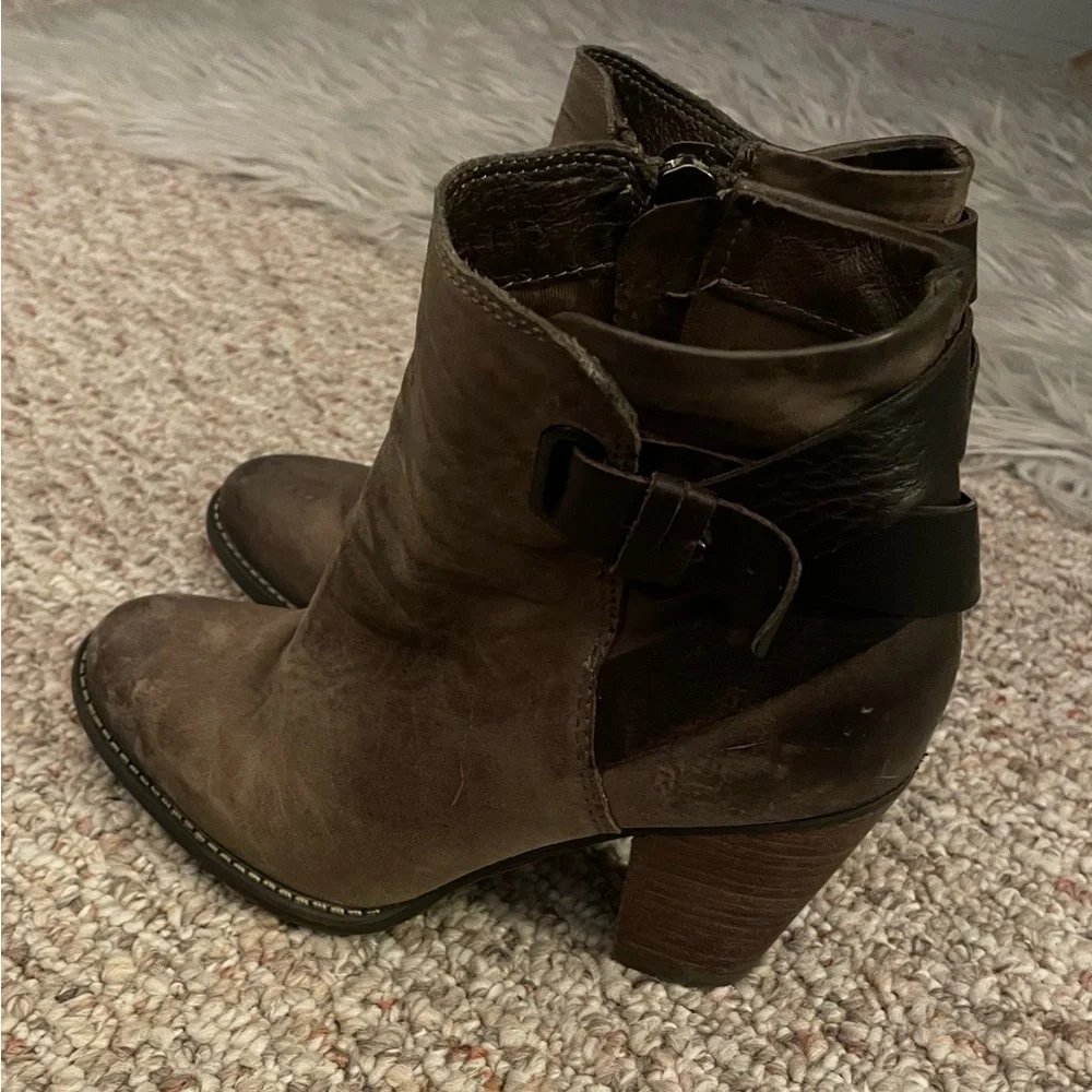 ALDO Booties - Picture 4 of 7